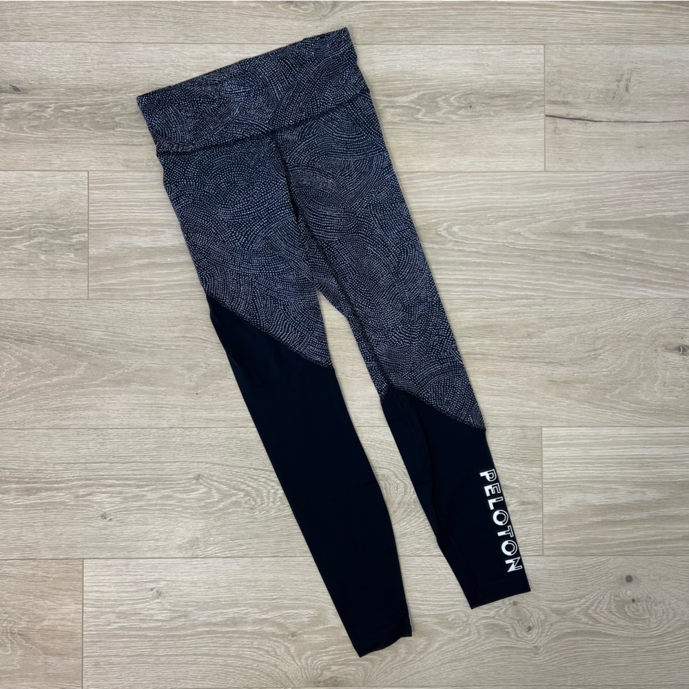 Lululemon Black and Heathered Gray Peloton Leggings